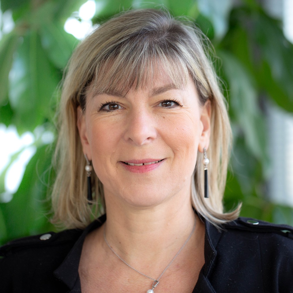 Catherine Boudès Pharmacien Responsable des Laboratoires Grünenthal